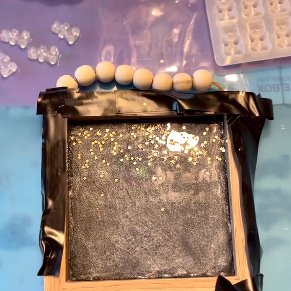 3D gummy bears  made  by me with Resin transparent,red,gold leaf, red glitter . - Picture 7 of 7